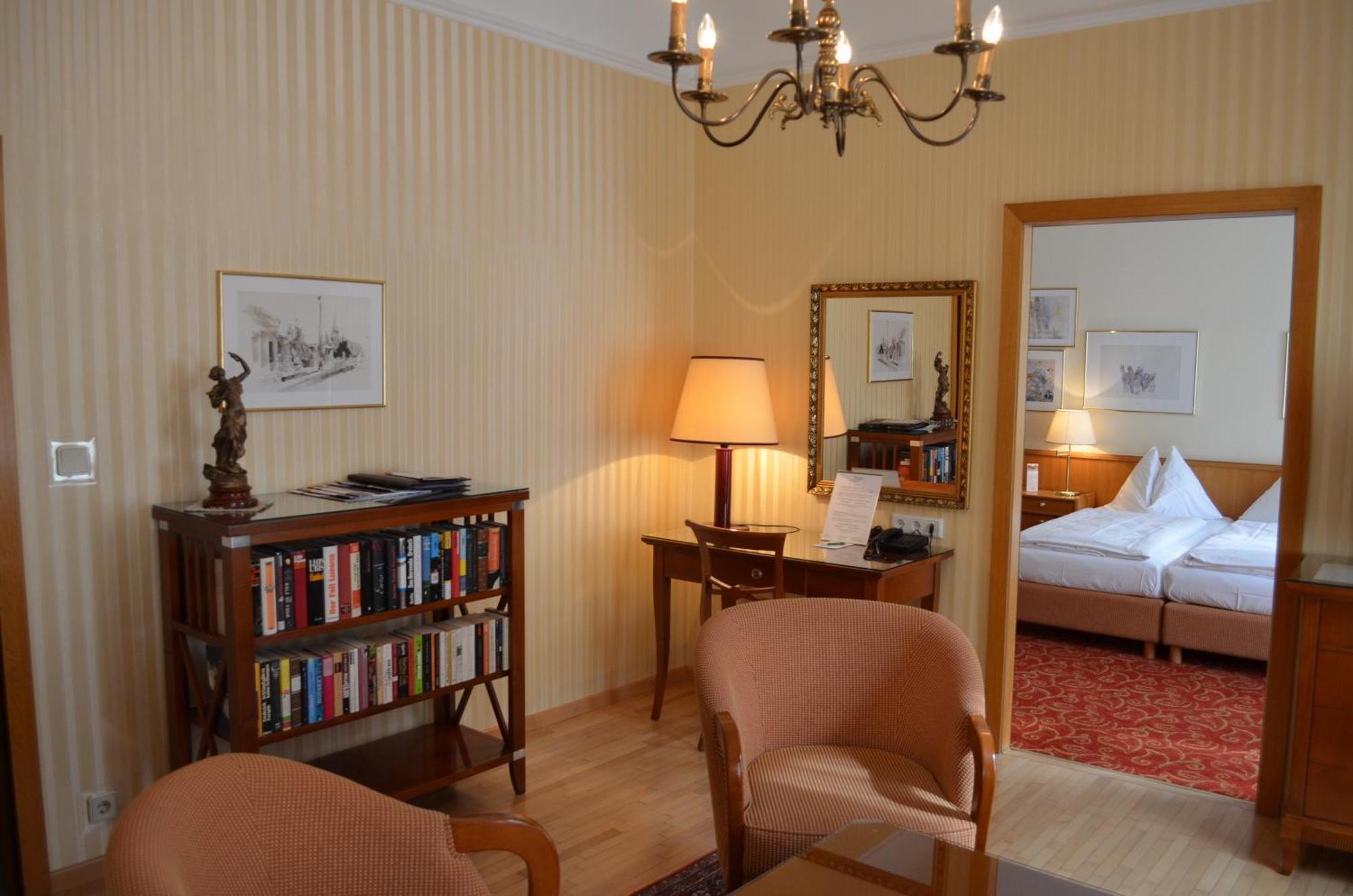 Hotel Jaeger - Family Tradition Since 1911 Вена Экстерьер фото