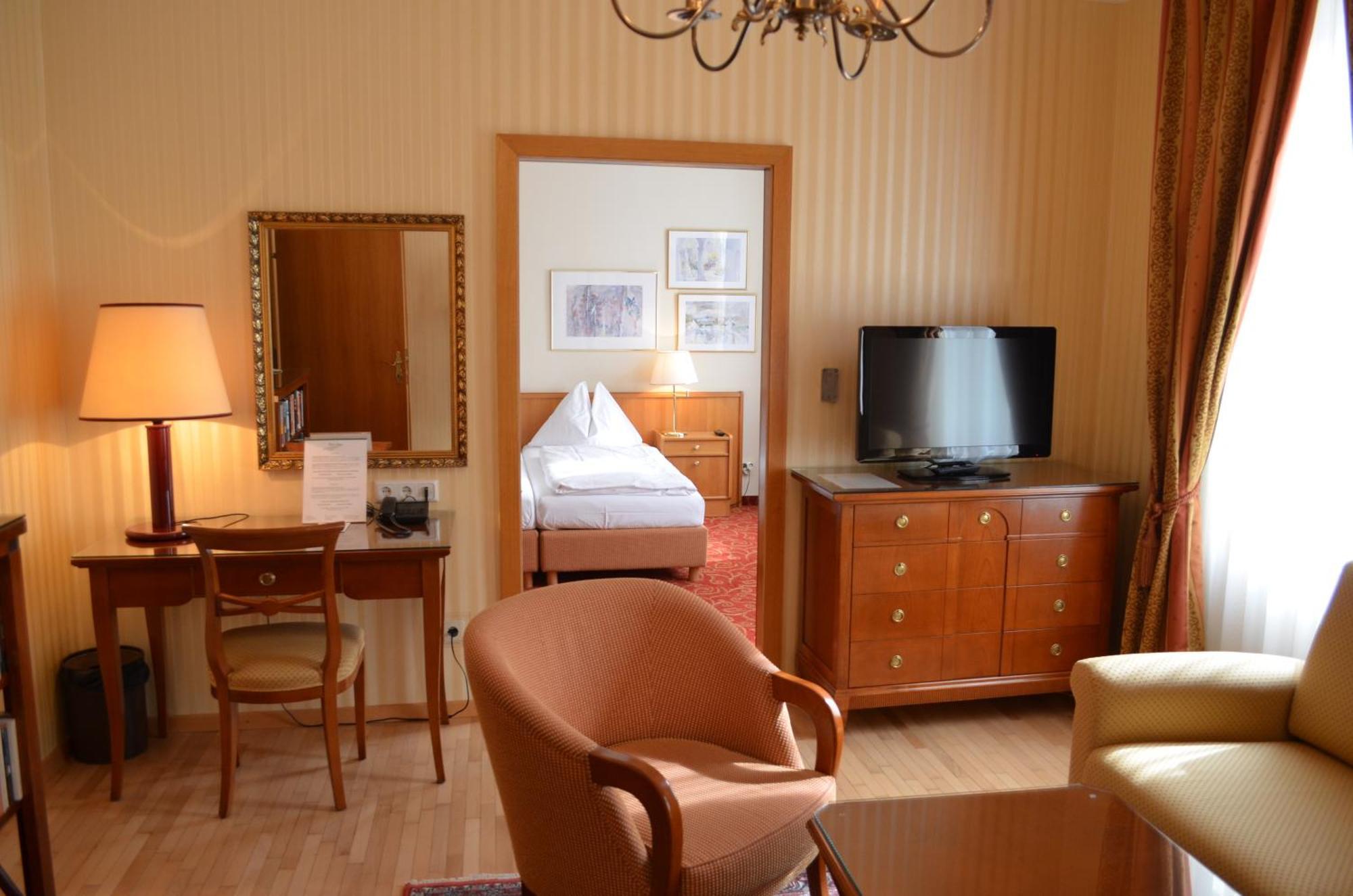 Hotel Jaeger - Family Tradition Since 1911 Вена Экстерьер фото